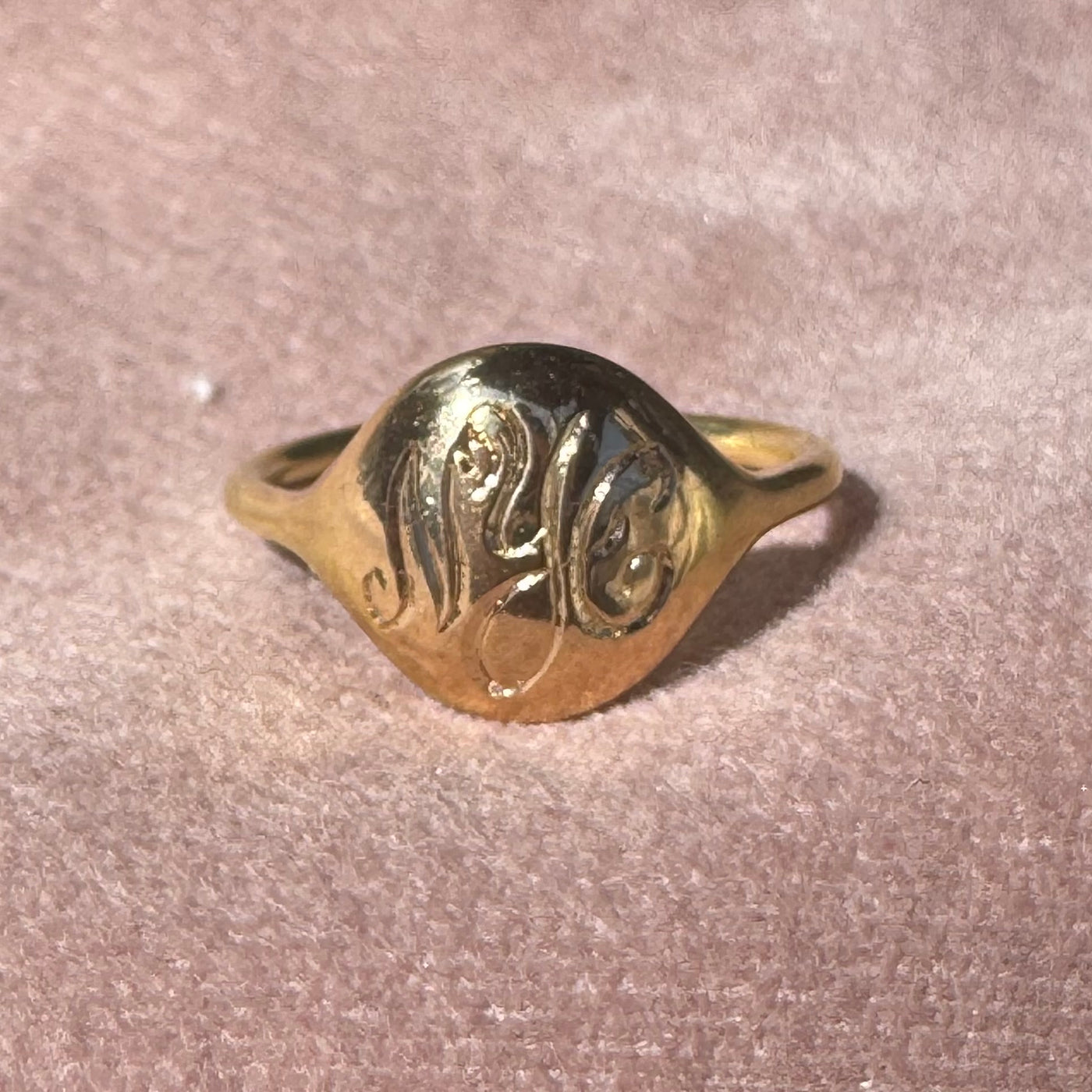 carved round orb signet ring
